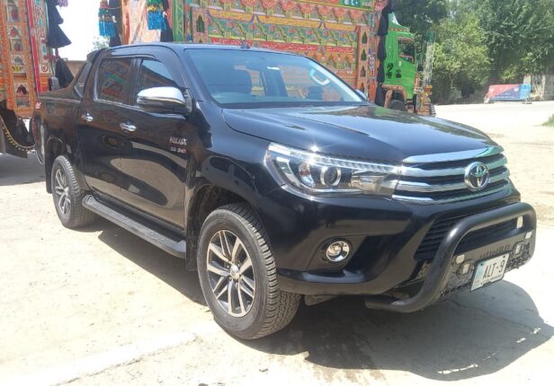 Top 5 Benefits of Using Professional Staff Transport Services in Islamabad